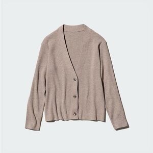 Uniqlo Knit V Neck Beige Cardigan XS